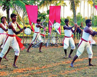 Silambattam / folk dance